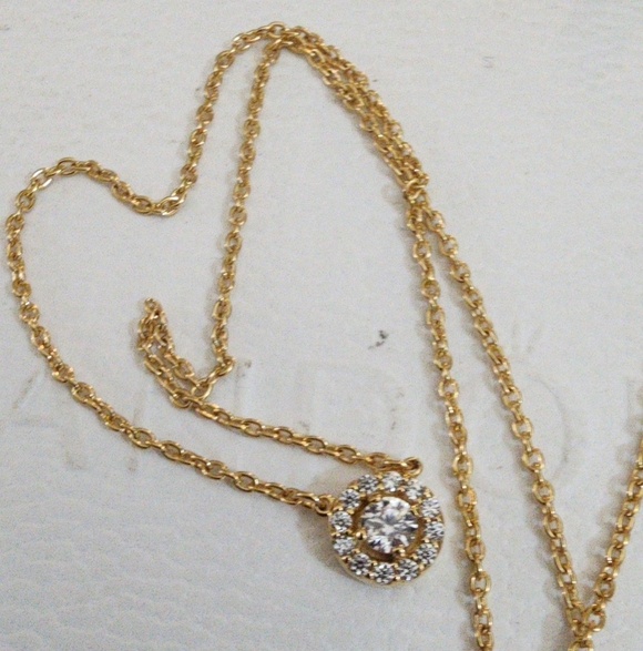 Pandora Round Pavé Halo Pendant Necklace 14k gold plating - Picture 2 of 5